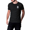 Barbu portant un T-shirt noir bio avec design Toutânkhamon au niveau du col